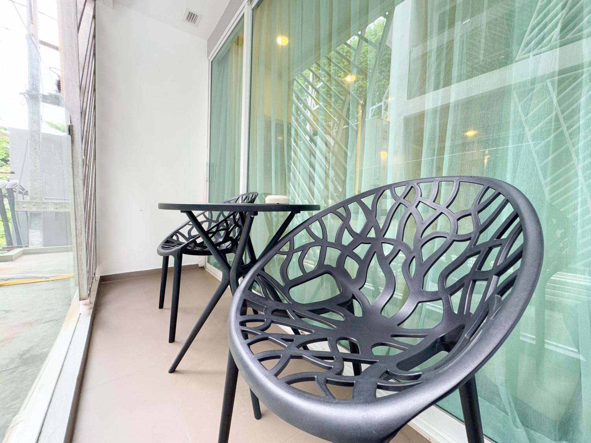 Clarian Hotel Beach Patong Kültér fotó